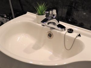 洗面所の水漏れ